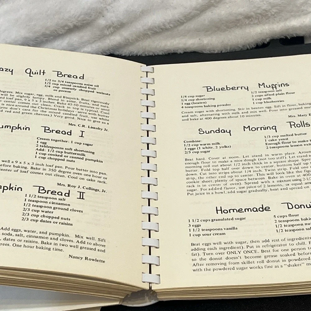 Kentucky International Order Kings Daughters & Sons Cookbook Spiral Recipes 1972
